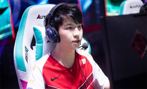 开云体育入口-KT碾压TL，Scout拿下关键大龙宿敌对决淘汰赛，引爆全场热议