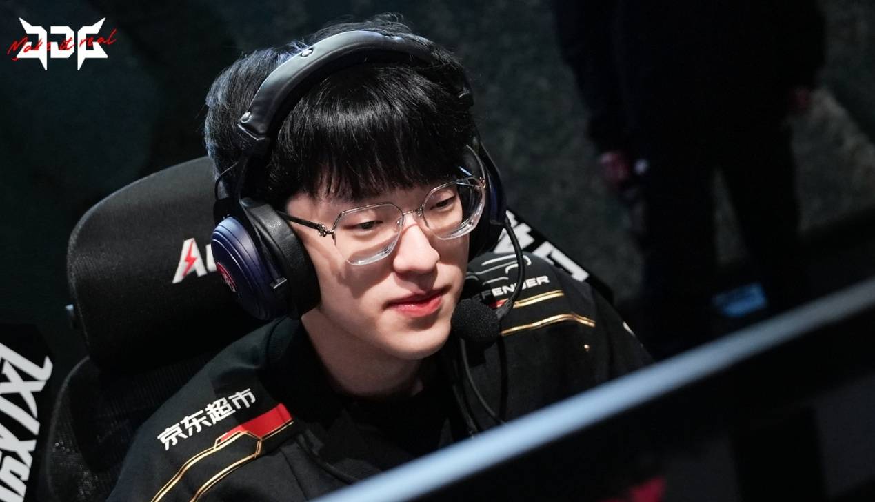 G2绝杀JDG,Scout线上压制力十足宿敌对决四强赛,成为赛场最大亮点 G2绝杀JDG,Scout线上压制力十足宿敌对决四强赛,成为赛场最大亮点